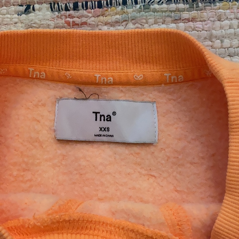Crewneck - Picture 3 of 3
